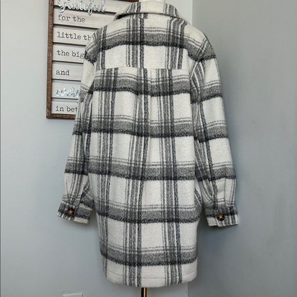 Long Faux Wool Shacket/Jacket Gray & Ivory/White Large Plaid Pattern Lined Large - Picture 8 of 12